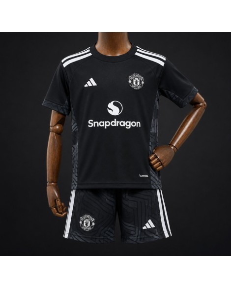 Manchester United Gardien de but extérieur 2026/27 - Maillot et Short - Enfant Manchester United Gardien de but extérieur 2026/27 - Maillot et Short - Enfant