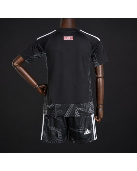 Manchester United Gardien de but extérieur 2026/27 - Maillot et Short - Enfant Manchester United Gardien de but extérieur 2026/27 - Maillot et Short - Enfant