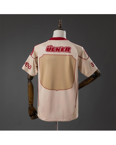 Maillot extérieur rétro de Galatasaray 2010/11 Maillot extérieur rétro de Galatasaray 2010/11