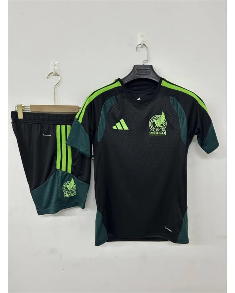 Tenue d'entraînement du Mexique 2627 - Noir (maillot + short)