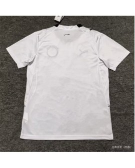 Maillot extérieur de l'Égypte 26/27