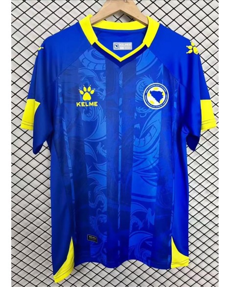 Maillot domicile de l'équipe nationale de Bosnie-Herzégovine 2627
