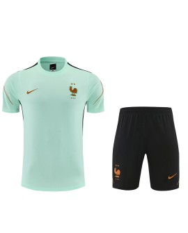 Maillot + short extérieur saison 26-27 France