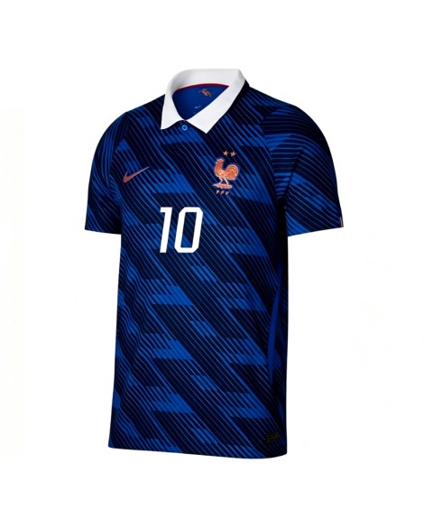 France Maillot domicile saison 2026/27 – Kylian Mbappé, numéro 10 France Maillot domicile saison 2026/27 – Kylian Mbappé, numéro 10