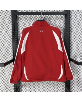 trench-coat rouge classique français