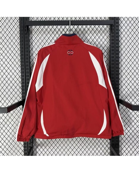 trench-coat rouge classique français