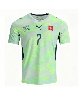 Switzerland maillot extérieur 2026/27 – Breel Embolo, numéro 7