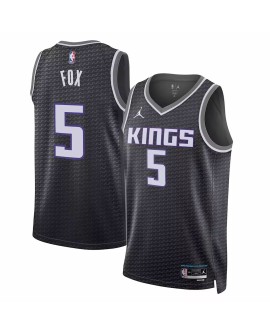 Maillot Swingman Sacramento Kings De'Aaron Fox #5 noir 2022/23 pour hommes - Édition Statement