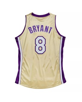 Maillot en bois dur Kobe Bryant Mitchell & Ness Gold Hall of Fame pour hommes des Los Angeles Lakers classe 2020