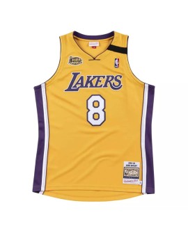 Maillot de bois dur jaune Kobe Bryant #8 Mitchell & Ness des Lakers de Los Angeles pour hommes, finale à domicile 1999-00