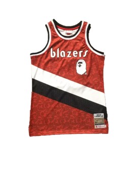 Maillot Swingman de basket-ball rouge ABC BAPE x Mitchell & Ness Blazers