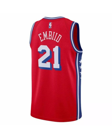 Maillot Swingman 2022/23 Joel Embiid Jordan Brand rouge des Philadelphia 76ers pour hommes - Édition Statement