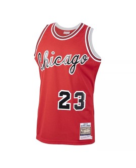 Maillot Chicago Bulls Michael Jordan #23 Mitchell & Ness rouge 1984 Road authentique pour homme