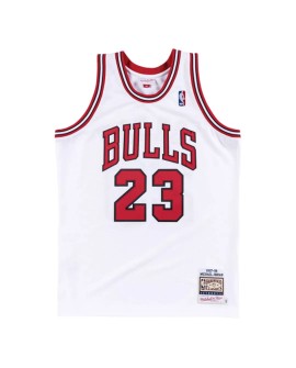 Maillot NBA Swingman rétro Chicago Bulls Michael Jordan #23 Nike blanc 1997/98
