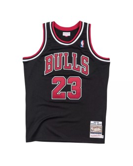 Maillot de joueur Chicago Bulls Michael Jordan #23 Mitchell & Ness noir 1997-98 Hardwood Classics pour hommes