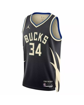 Maillot Swingman Giannis Antetokounmpo #34 Jordan Brand noir 2022/23 des Milwaukee Bucks pour hommes - Édition Statement